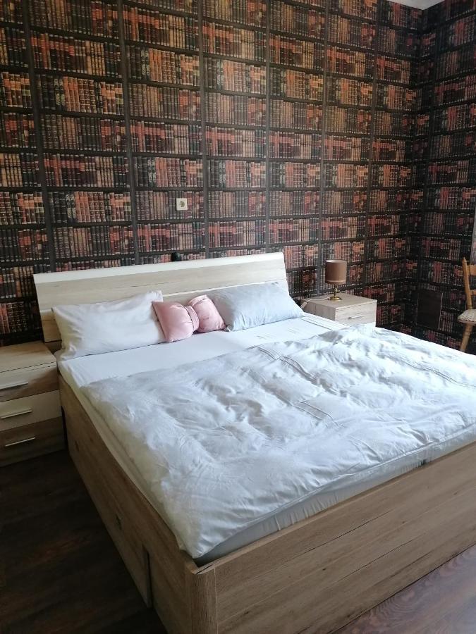 באכאראך Hotelzimmer Im Alten Reihenhaus Auf Der Stadtmauer מראה חיצוני תמונה